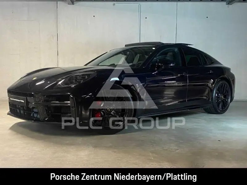 2026 Porsche Panamera