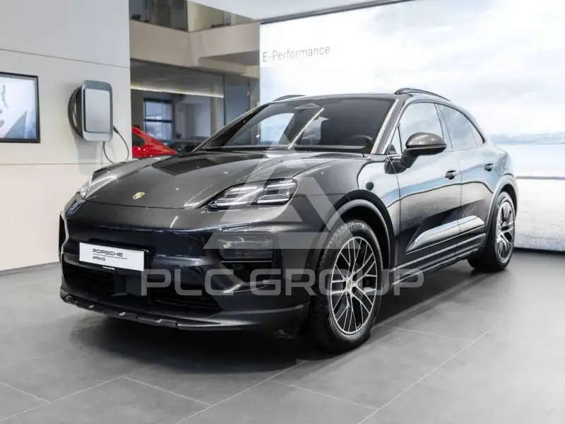 2026 Porsche MACAN