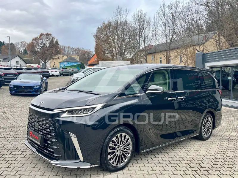 2026 Lexus LM 300