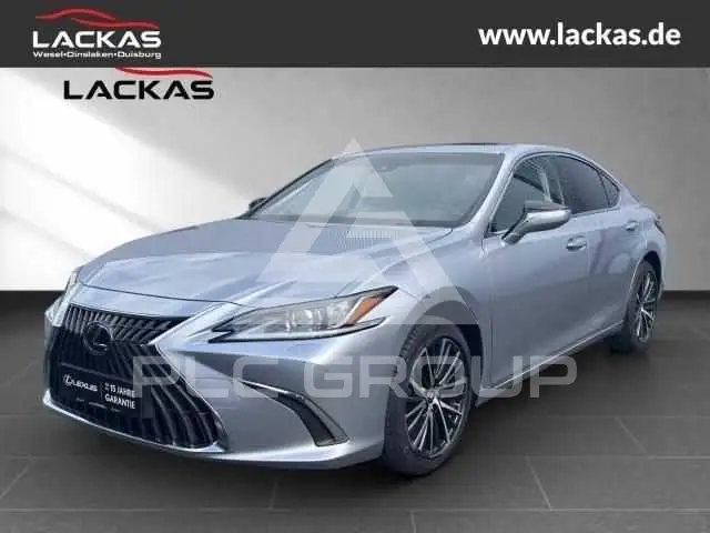 2026 Lexus ES300