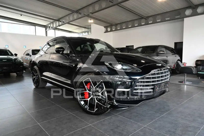 2026 Aston Martin DBX