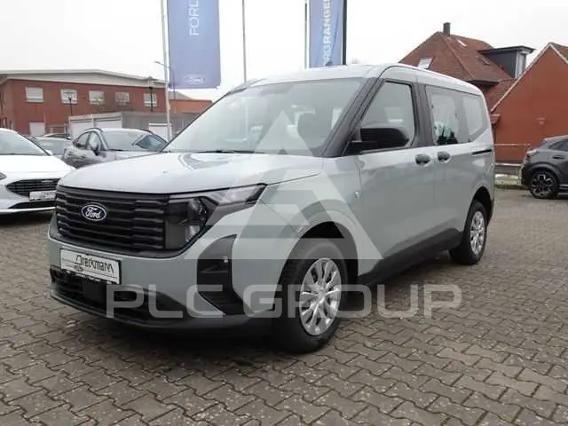 2026 Ford Tourneo