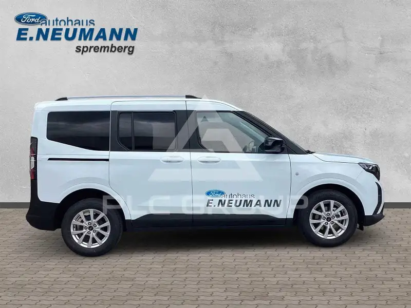 2026 Ford Tourneo