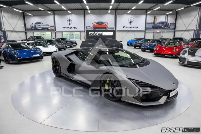 2026 Lamborghini Revuelto