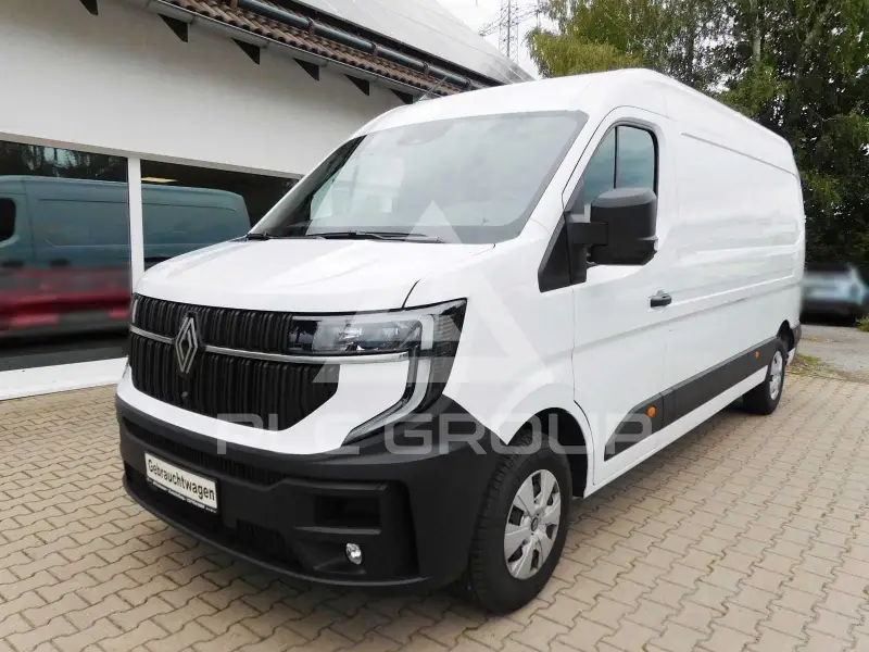 2026 Renault Master