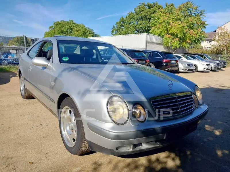1999 Mercedes Benz CLK 320