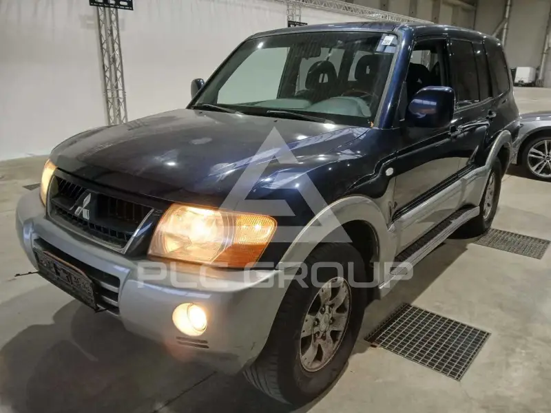 2003 Mitsubishi PAJARO