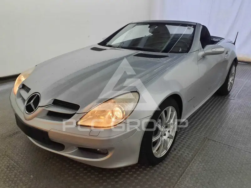 2005 Mercedes Benz SLK 200