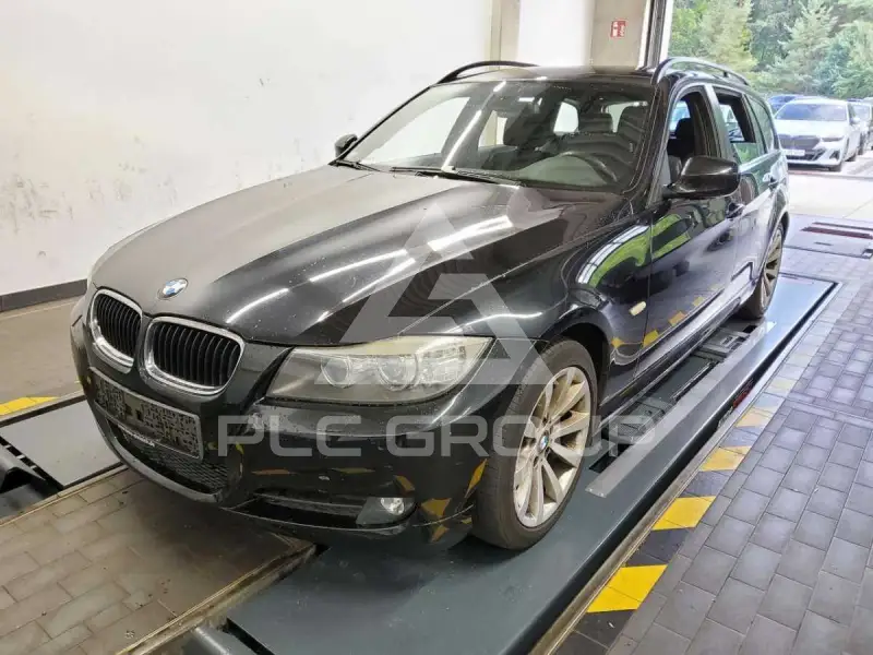 2009 BMW 320