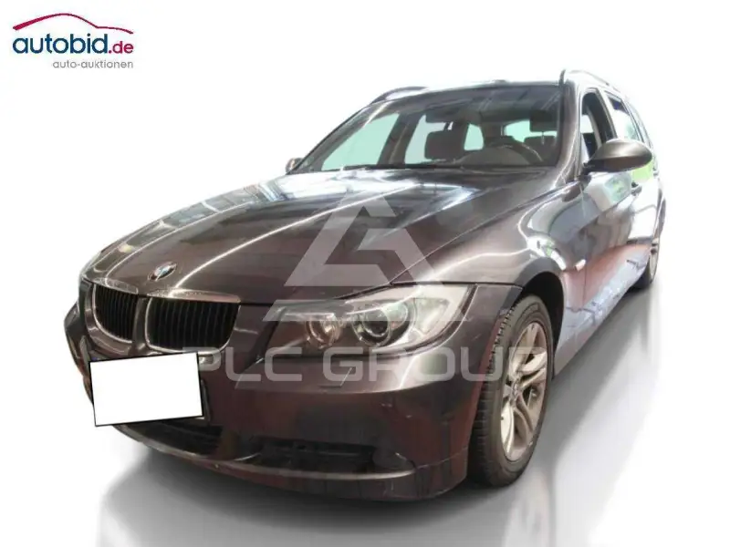 2009 BMW 320