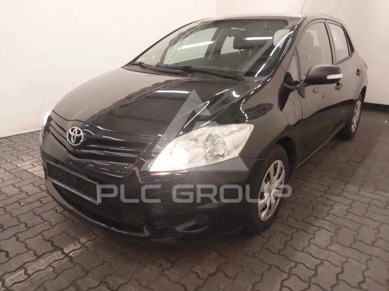 2010 Toyota AURIS