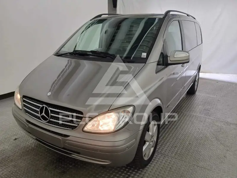 2010 Mercedes Benz Viano