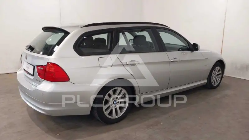 2011 BMW 318