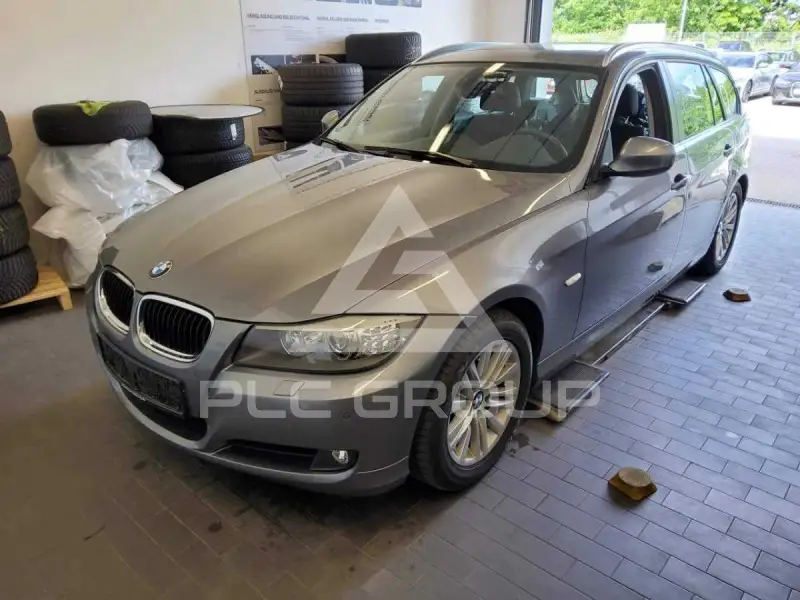 2011 BMW 318