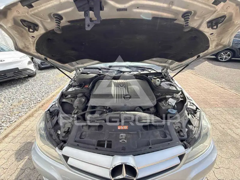 2011 Mercedes Benz C 220