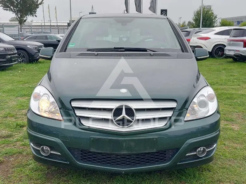 2011 Mercedes Benz B 180