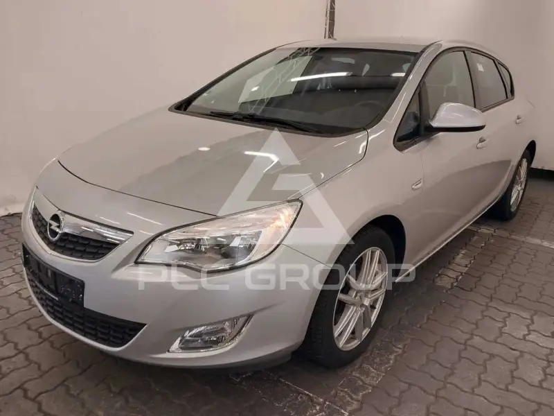 2011 Opel Astra