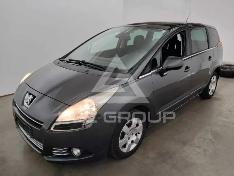 2012 Peugeot 5008