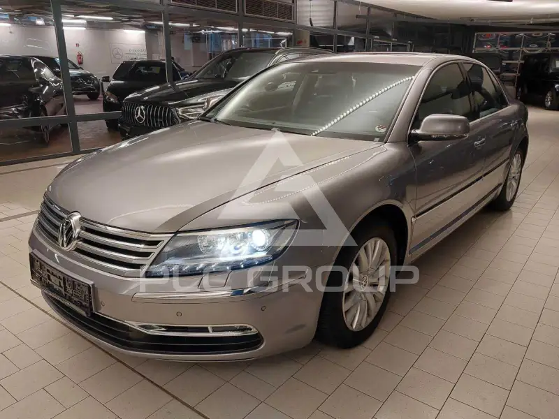 2013 Volkswagen PHAETON
