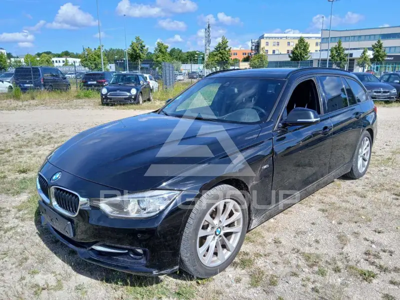 2013 BMW 320