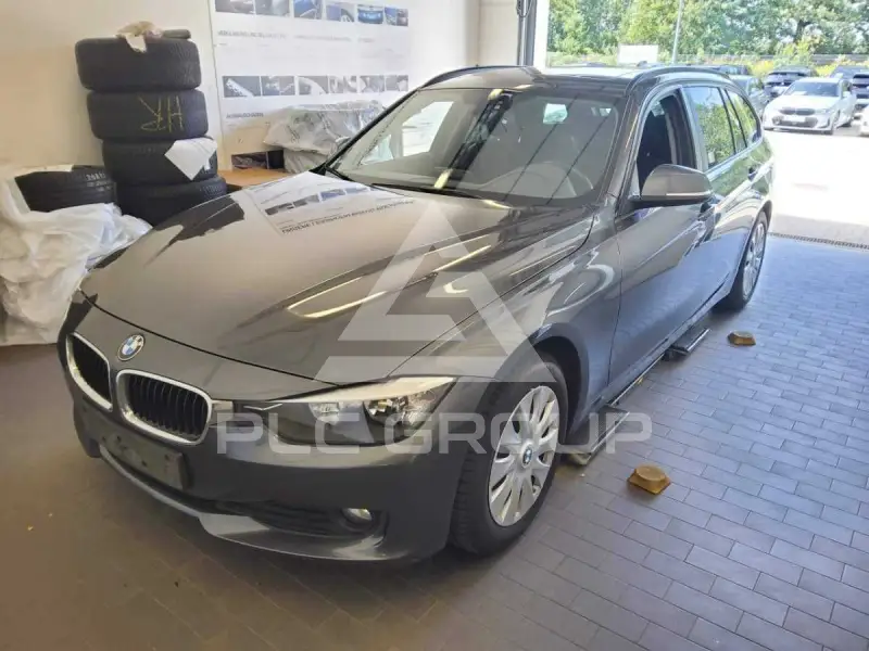 2013 BMW 318