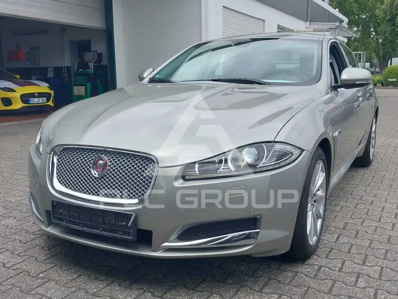 2013 Jaguar XF