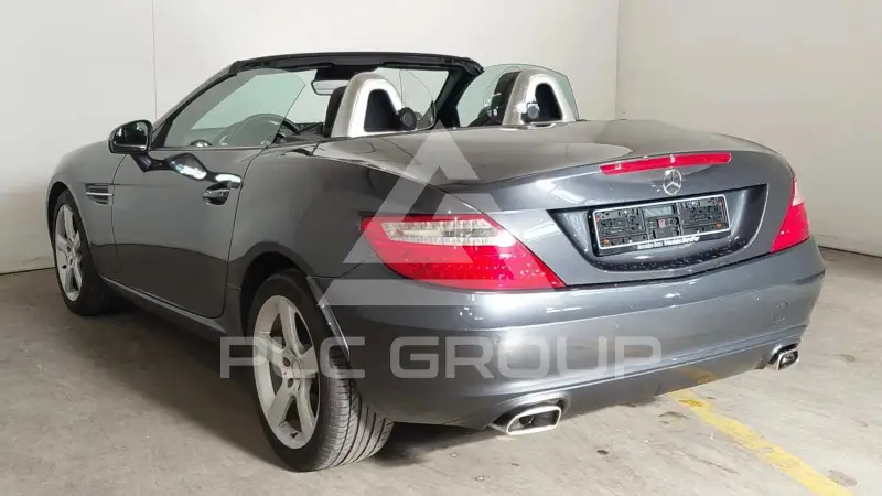 2013 Mercedes Benz SLK 200