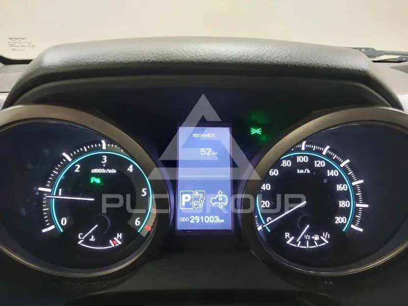 2013 Toyota LAND CRUISER