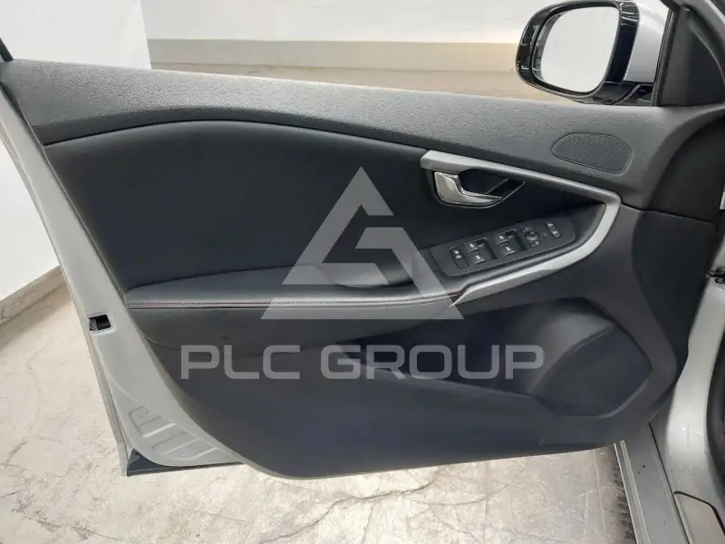 2014 Volvo V40