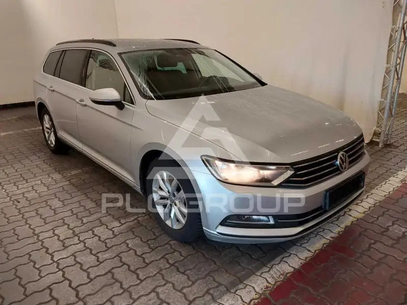 2015 Volkswagen PASSAT