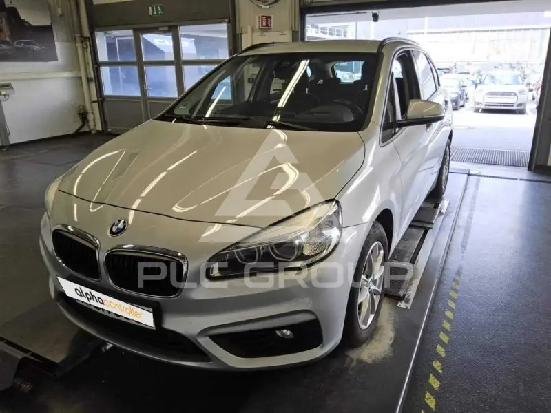 2015 BMW 220
