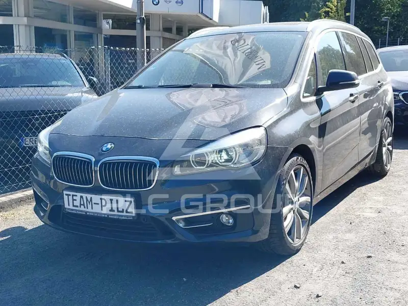 2015 BMW 220