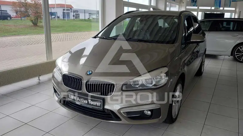 2015 BMW 220