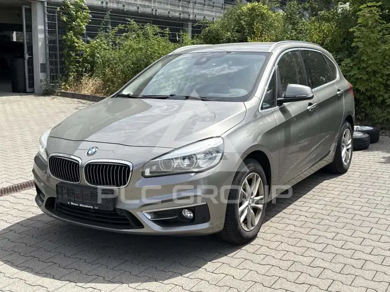 2015 BMW 220