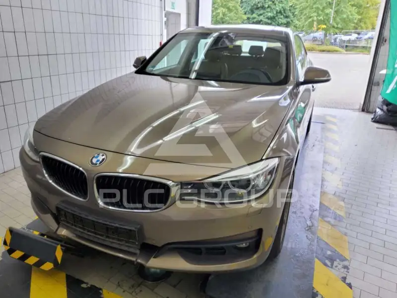 2015 BMW 320