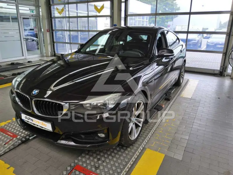 2015 BMW 320
