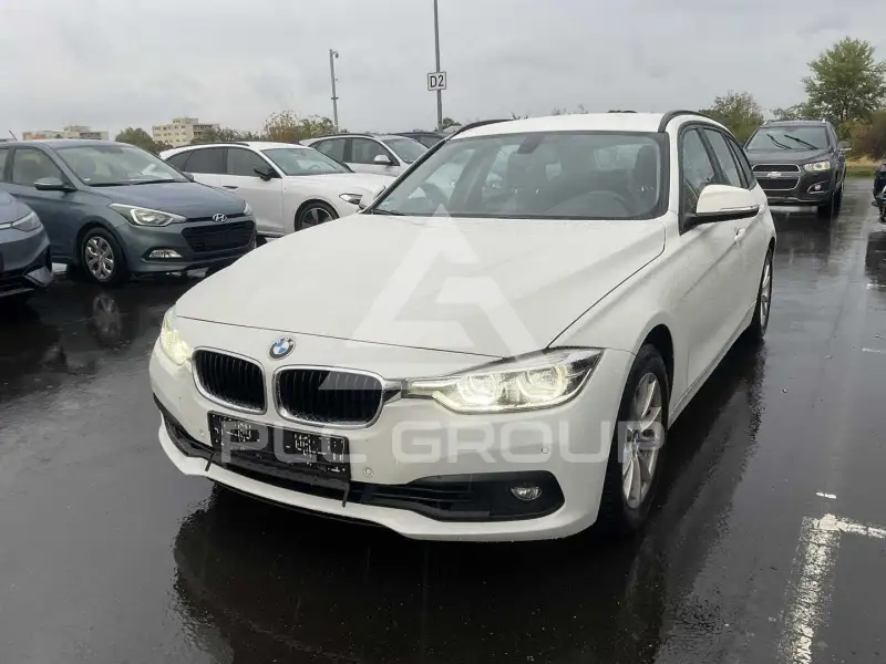 2016 BMW 320