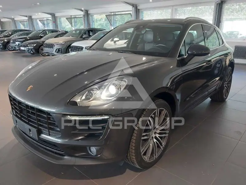2016 Porsche MACAN