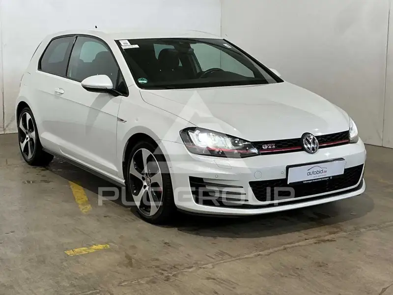 2017 Volkswagen GOLF