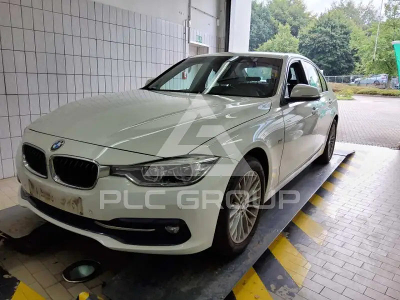 2017 BMW 318