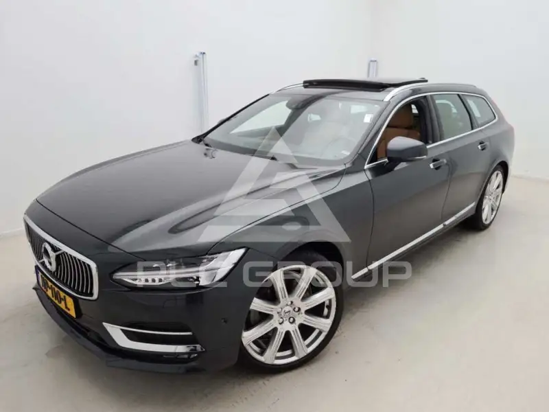 2017 Volvo V90