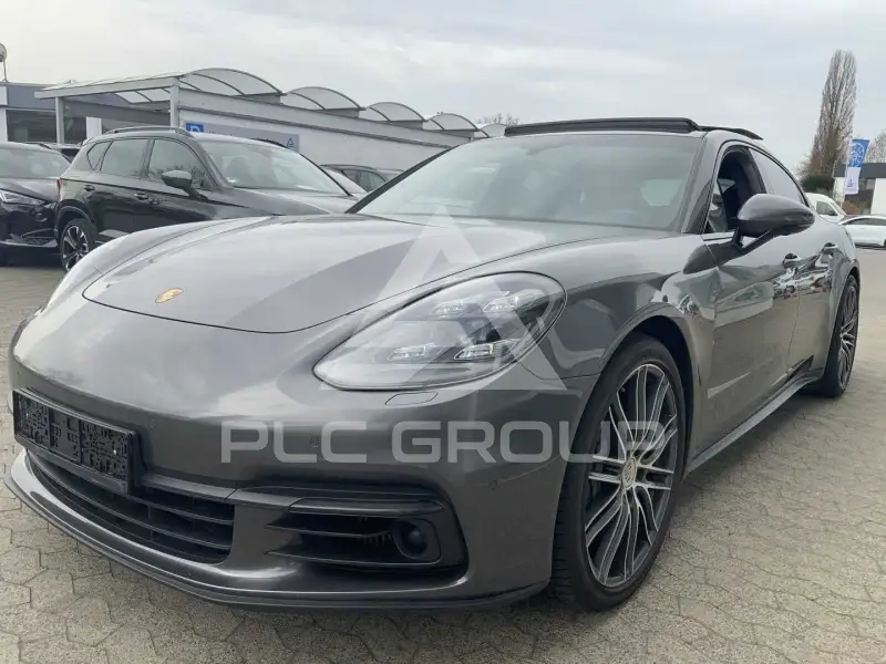 2017 Porsche Panamera