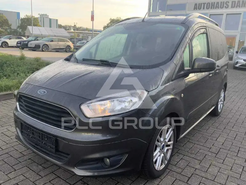 2017 Ford Courier