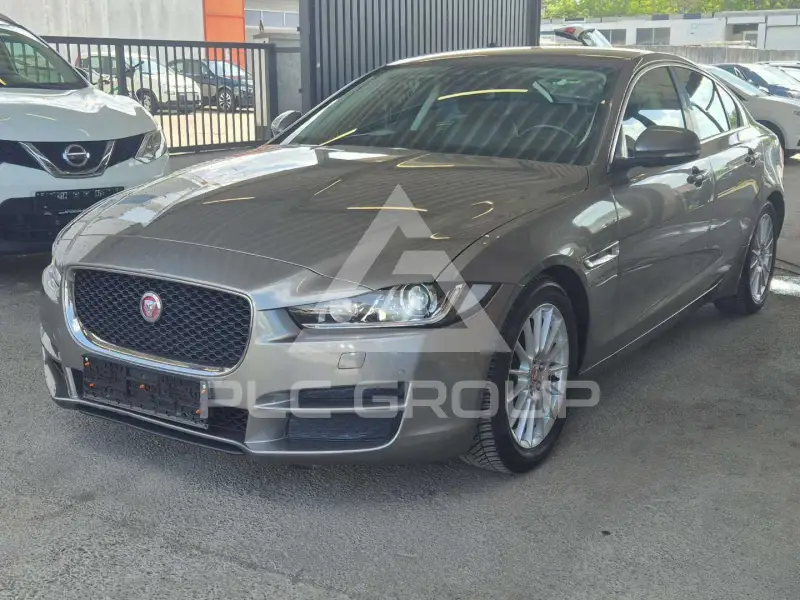 2018 Jaguar XE