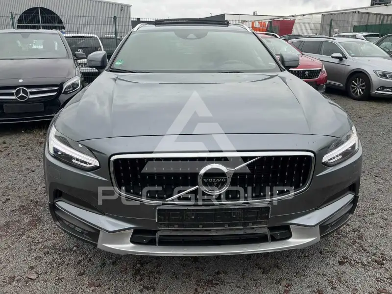 2018 Volvo V90