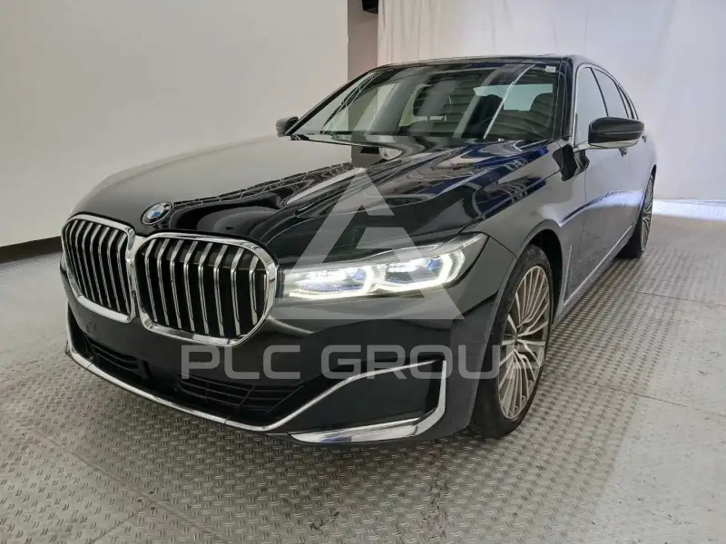 2019 BMW 740