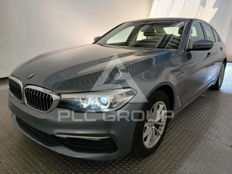 2019 BMW 530