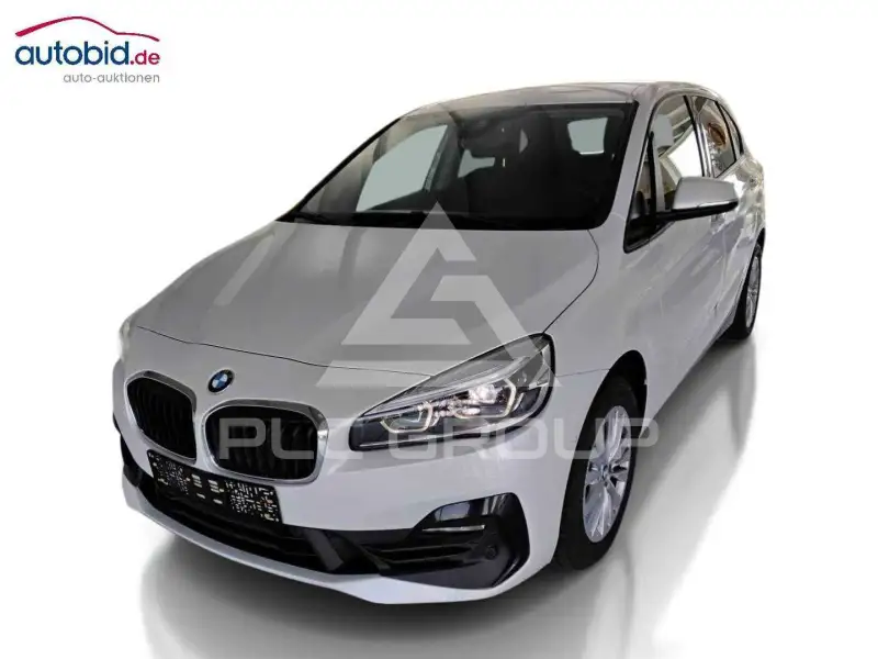 2019 BMW 218
