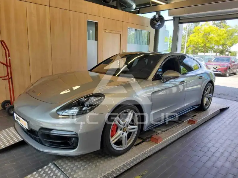 2019 Porsche Panamera