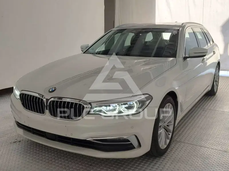 2020 BMW 530